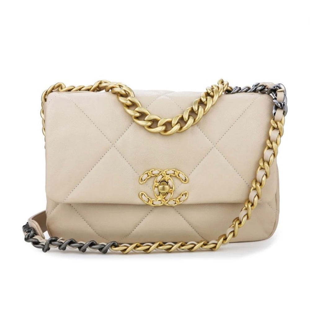 ****SOLD****Chanel 19 small beige